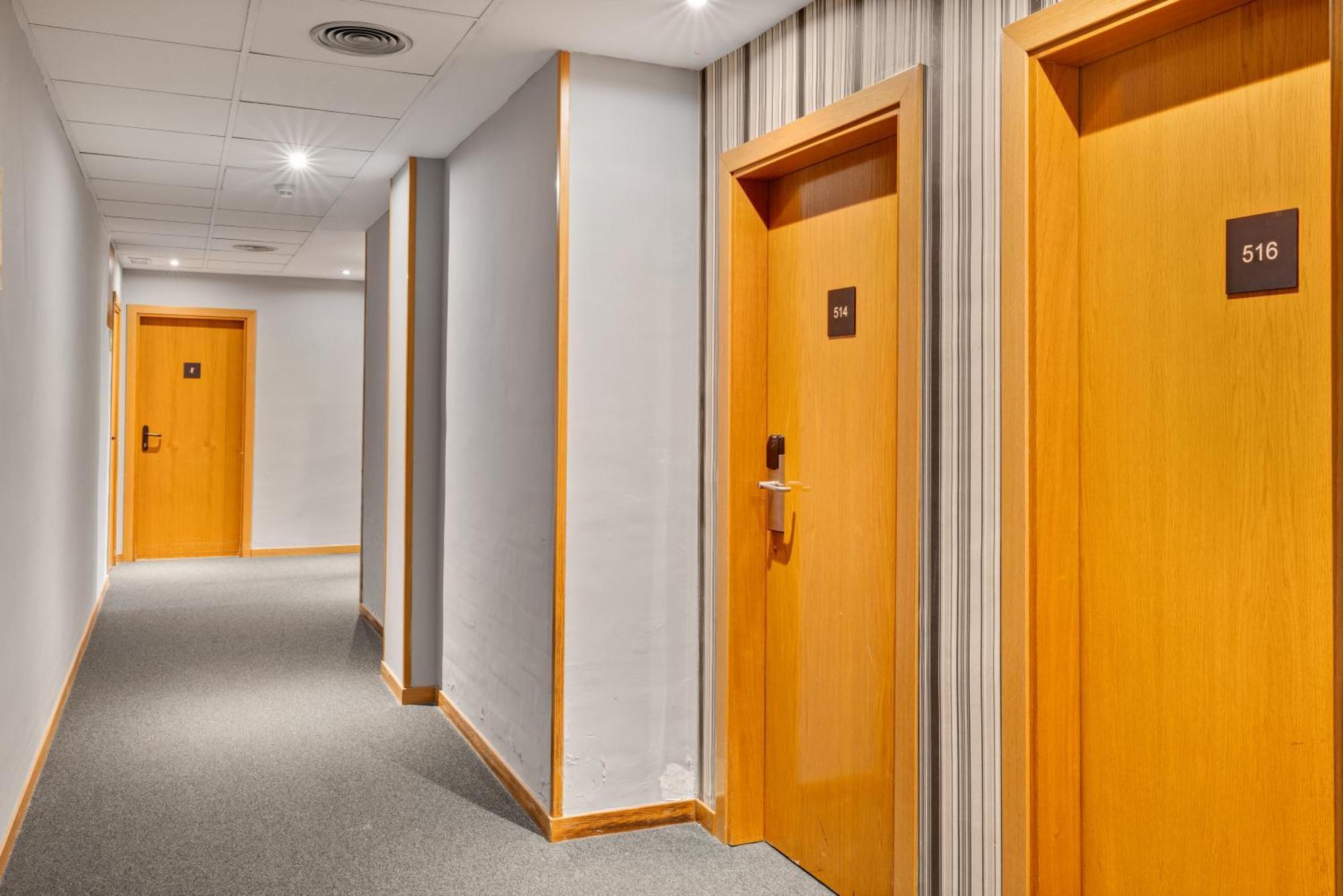 Hotel Porta De Gallecs 3*